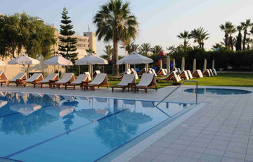Frixos Suites Hotel Apts 보로클리니 외부 사진